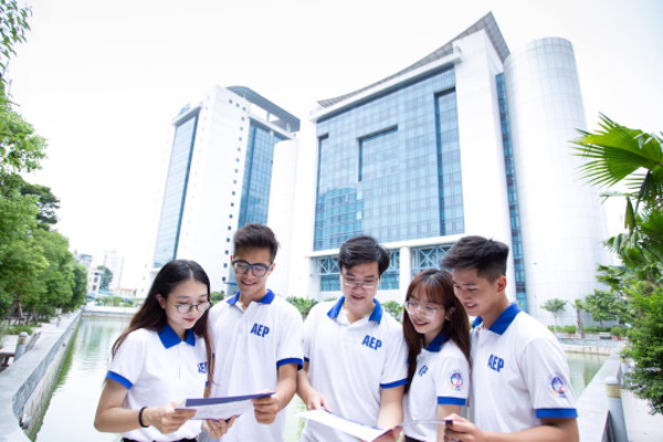 Lợi ích khi dùng điểm IELTS xét tuyển tại NEU