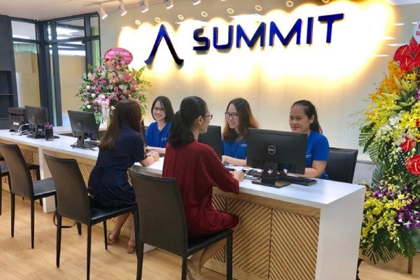 Trung tâm ngoại ngữ Summit