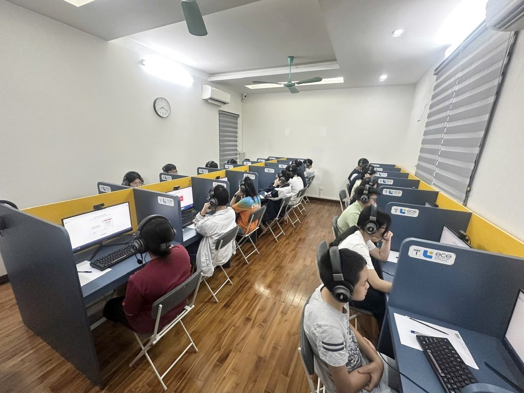 ECE tổ chức thi thử miễn phí cho học viên