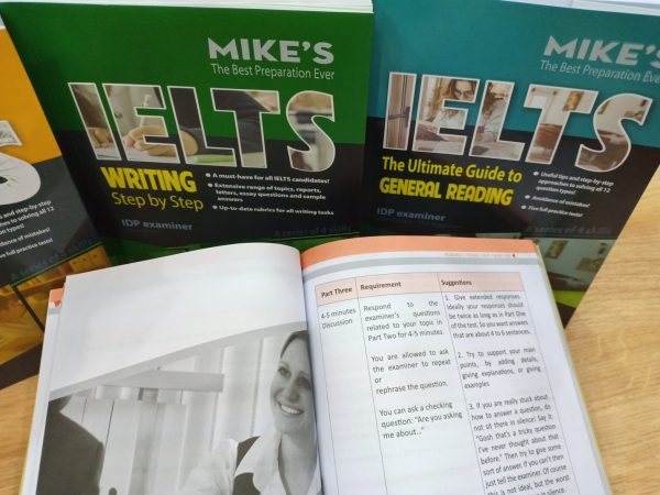 Cuốn sách IELTS Writing Step By Step - Một tài liệu luyện viết IELTS chất lượng.
